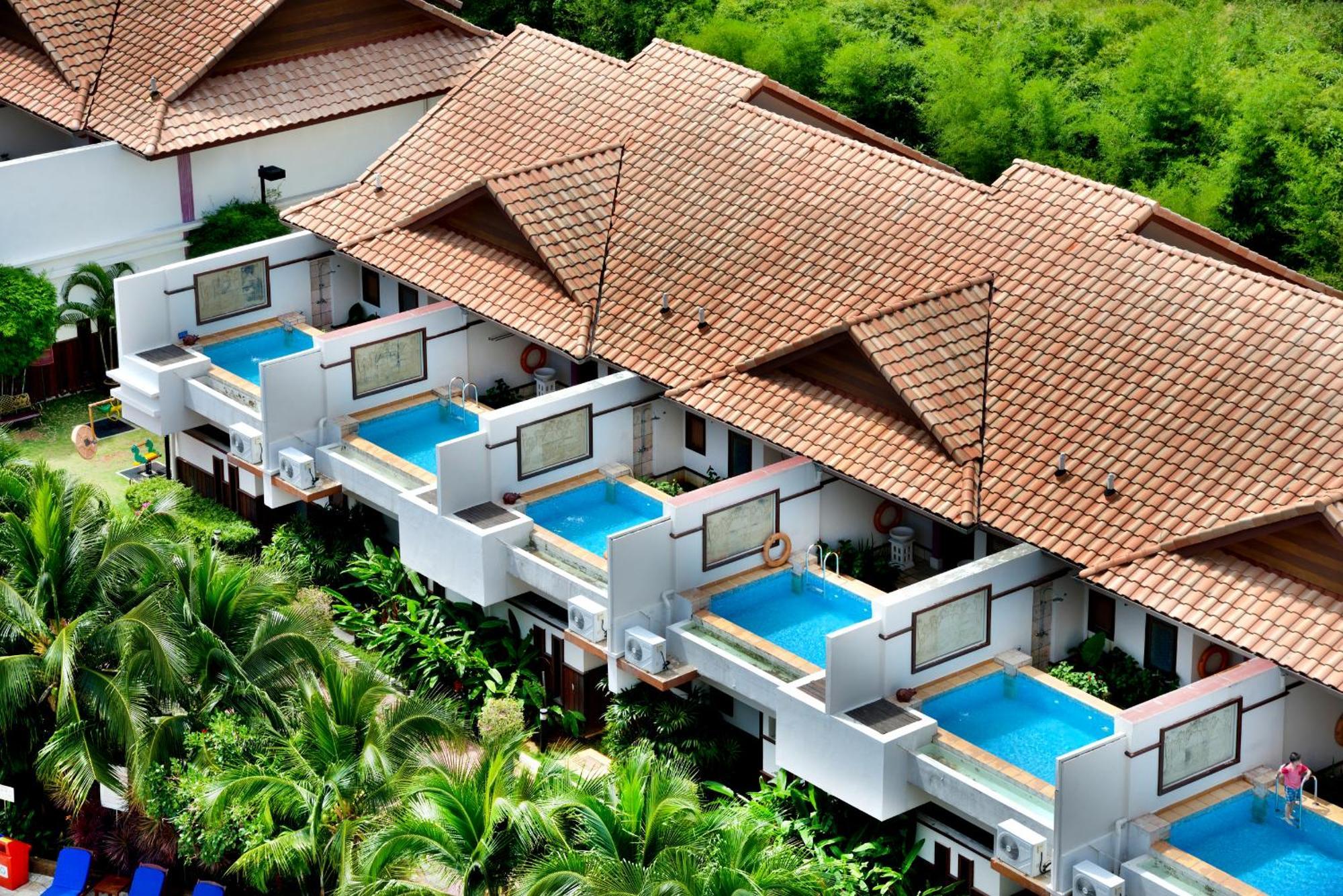 Grand Lexis Port Dickson Hotel Exterior foto The Royal Paradise Hotel and Spa