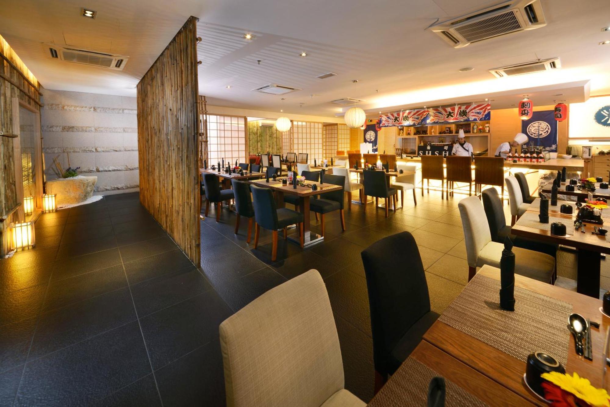 Grand Lexis Port Dickson Hotel Exterior foto Interior of a restaurant in Singapore