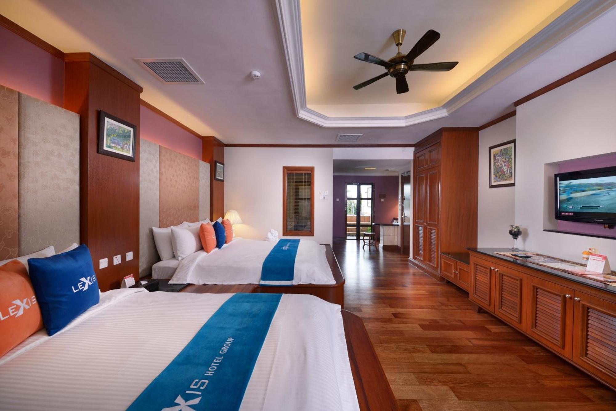 Grand Lexis Port Dickson Hotel Exterior foto Deluxe Family Room